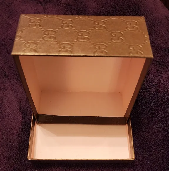 Authentic Gucci Square Gift Box - Brown - Picture 2 of 6